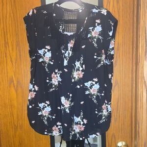 Daniel Rainn Black Floral Blouse